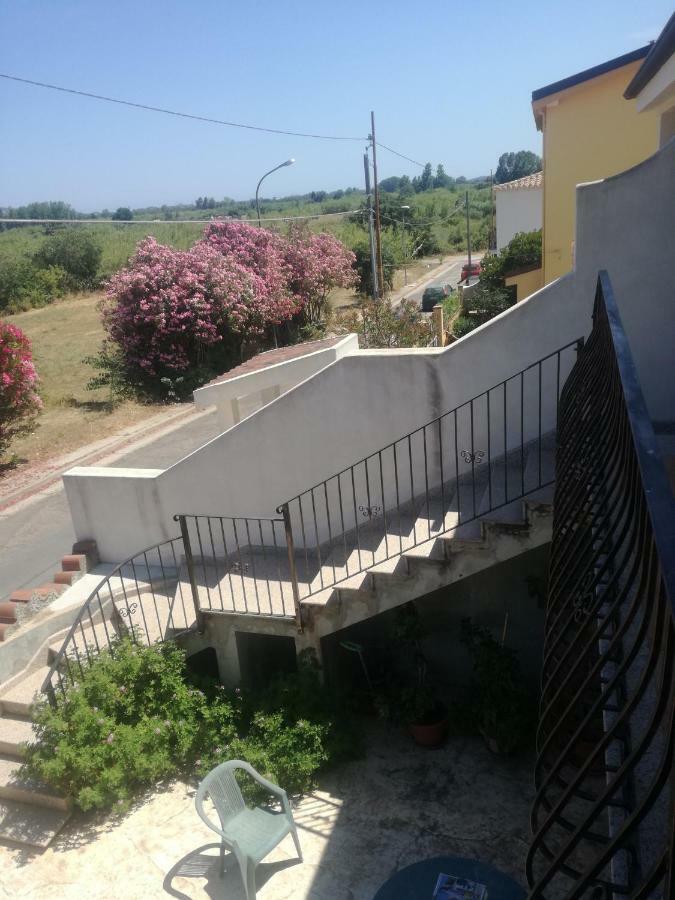 Il Giardino Apartment Lotzorai Luaran gambar